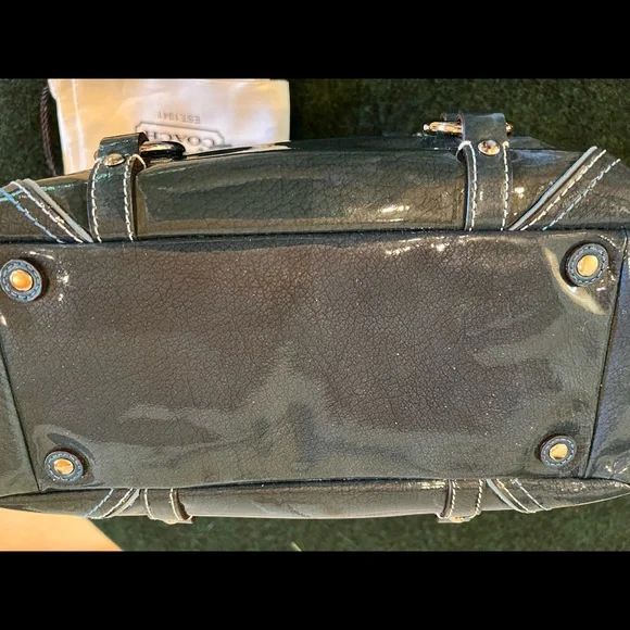 Coach patent leather small tote - Picture 7 of 8